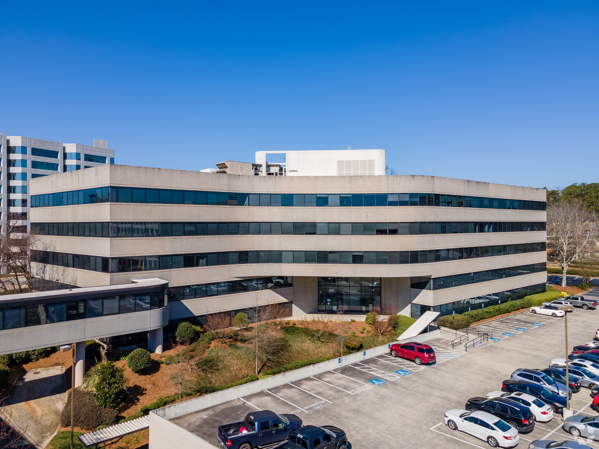 2987 Clairmont Rd NE, Atlanta, GA for lease Building Photo- Image 1 of 8