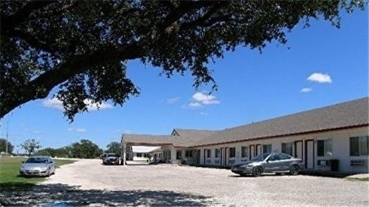 1075 US Highway 87 E, Eden, TX for sale - Building Photo - Image 1 of 1