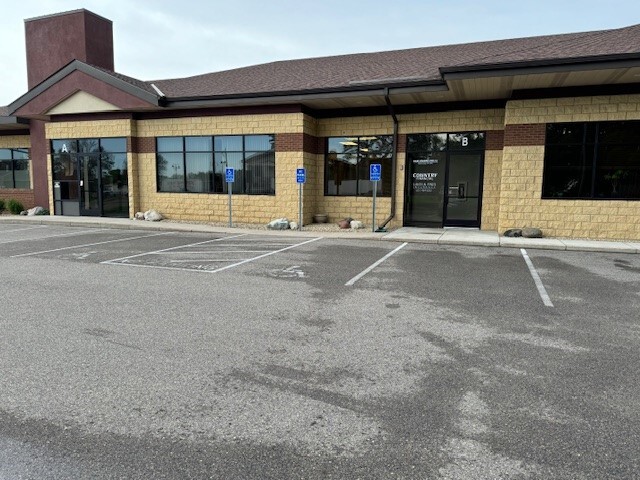 808 W Broadway Ave W, Forest Lake, MN for lease Building Photo- Image 1 of 5