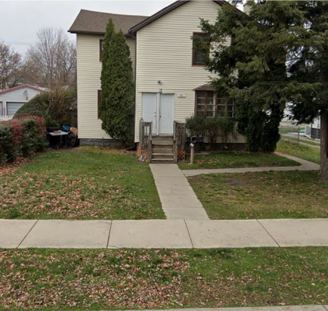 40 Ahrens St, Mount Clemens, MI for sale Primary Photo- Image 1 of 2