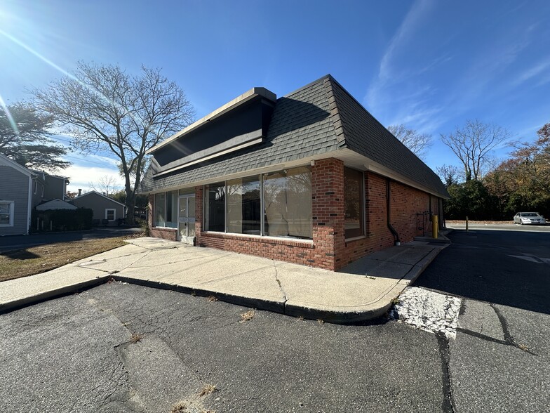 429 Route 25A, Saint James, NY for lease - Building Photo - Image 3 of 15