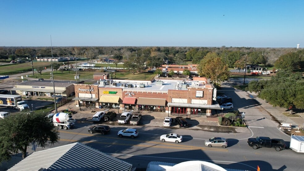 8502-8510 FM 359 Rd S, Fulshear, TX for lease - Building Photo - Image 1 of 5