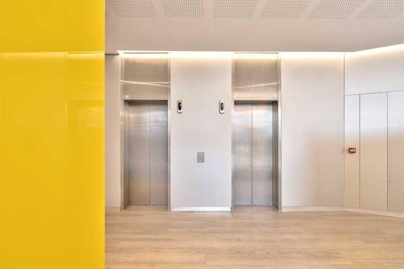 1 Rue Du Petit-Clamart, Vélizy-Villacoublay for lease - Building Photo - Image 3 of 19