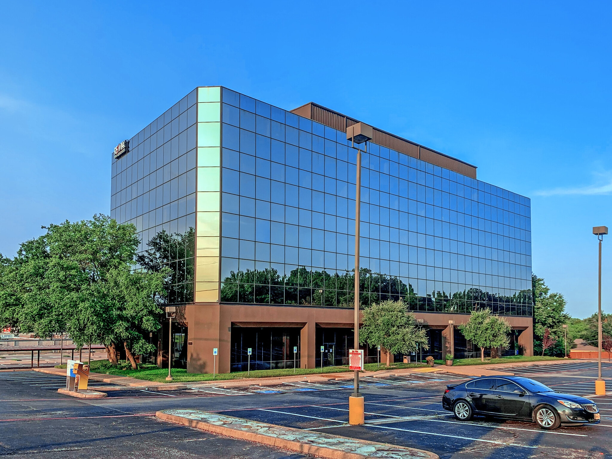 6510 Abrams Rd, Dallas, TX for lease Building Photo- Image 1 of 8
