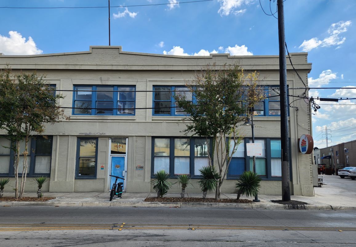 1420 S Alamo St, San Antonio, TX for lease Building Photo- Image 1 of 2