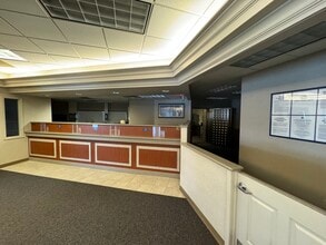 1412 S Main St, Findlay, OH for sale Interior Photo- Image 1 of 8