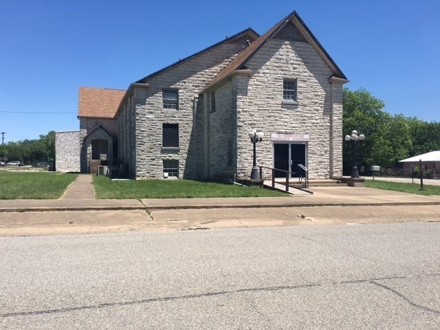 908 Sycamore St, Waxahachie, TX for sale Primary Photo- Image 1 of 1