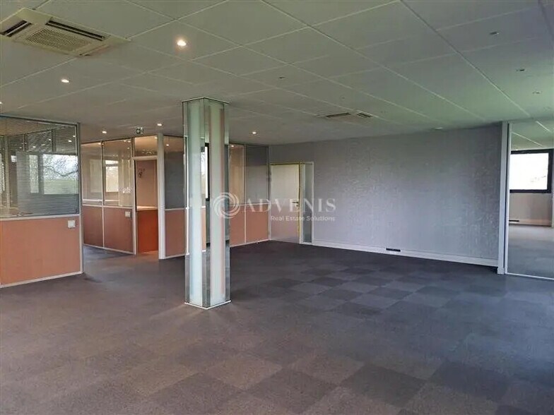 Office in Carquefou for lease - Interior Photo - Image 3 of 3