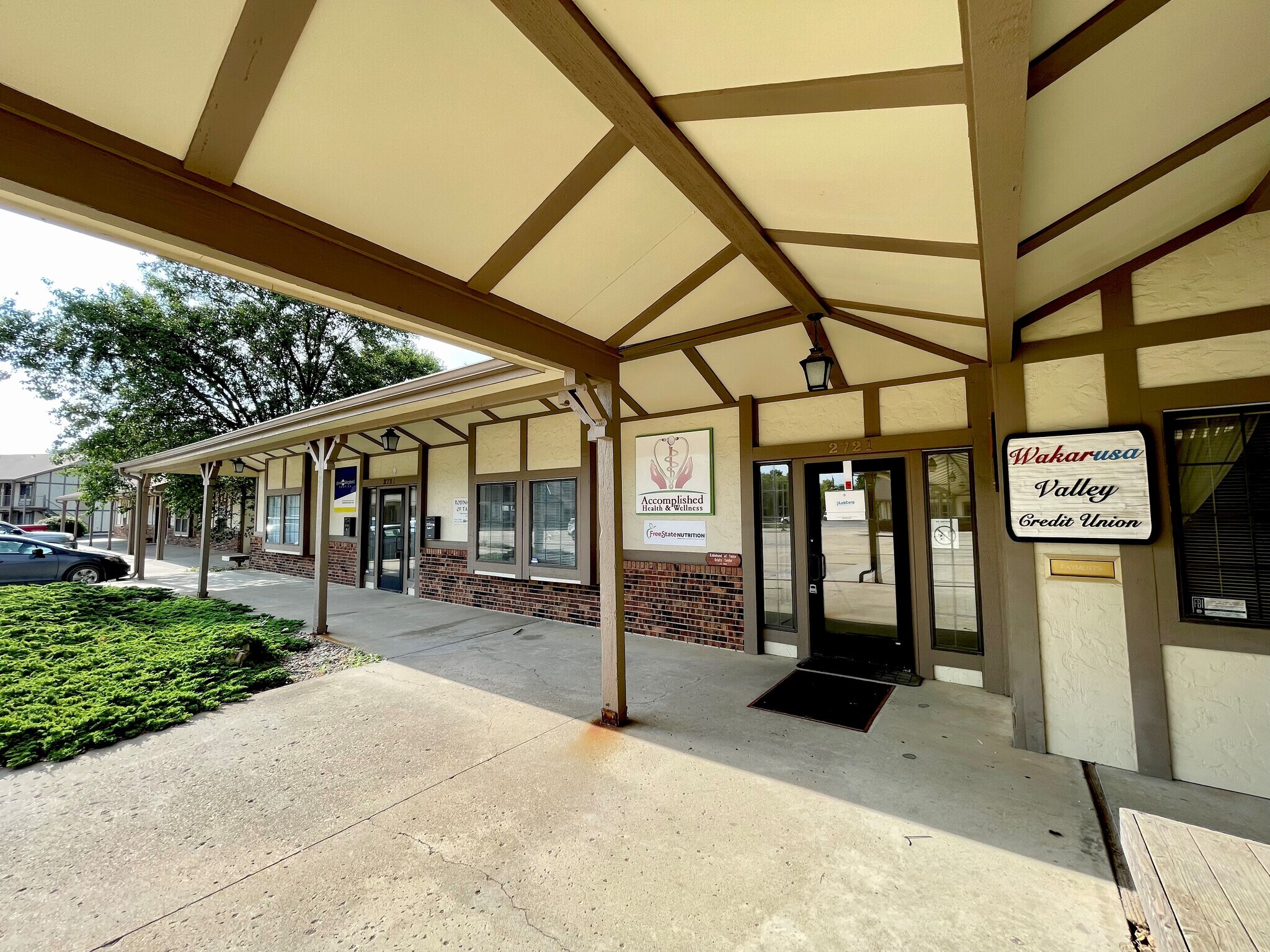 2721 W 6th St, Lawrence, KS for sale Building Photo- Image 1 of 1