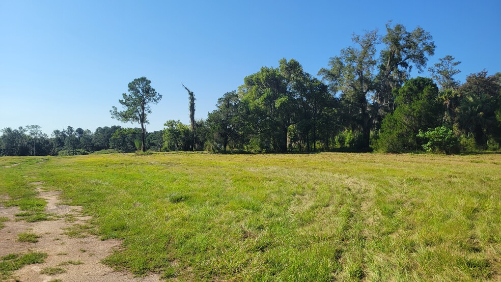 2700 SE Maricamp Rd, Ocala, FL for sale - Building Photo - Image 3 of 12