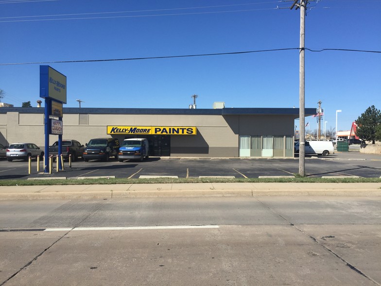 108-110 24th Ave SW, Norman, OK for lease - Building Photo - Image 3 of 5