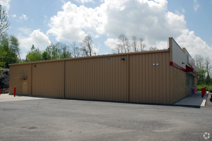 700 W Centre St, Shenandoah, PA for sale - Building Photo - Image 2 of 2