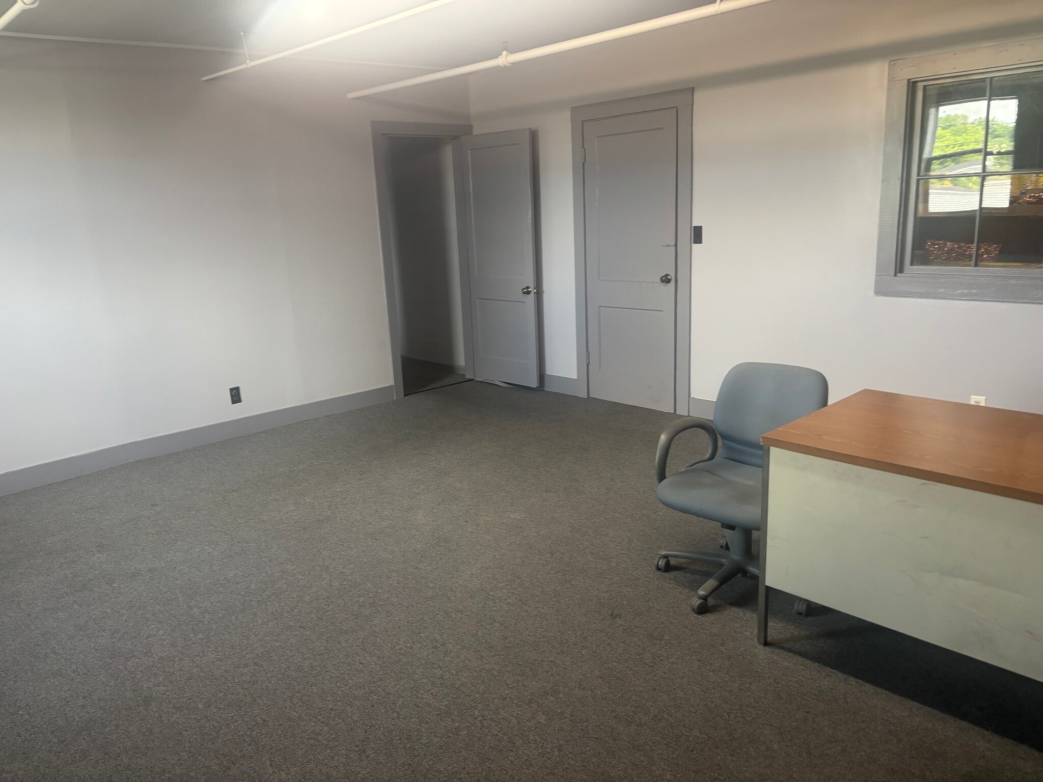 1020 W Irish St, Greeneville, TN for lease Building Photo- Image 1 of 3