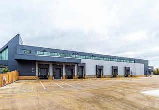 Bedford Rd, Petersfield for sale Building Photo- Image 2 of 3