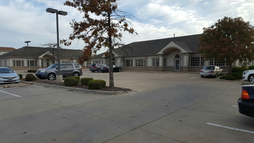 612-624 N Mulberry Rd, Derby, KS for sale - Building Photo - Image 1 of 1