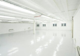 1-1A Cullen Way, London for lease Interior Photo- Image 1 of 4