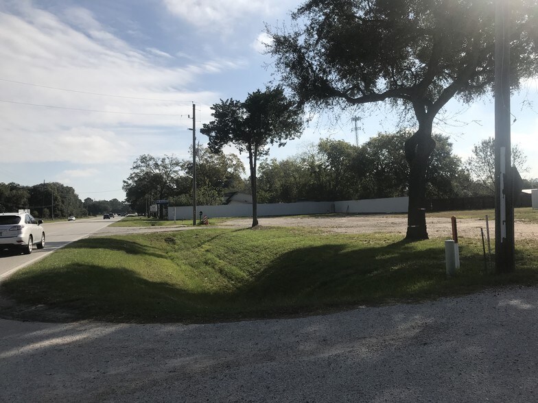 6707 Spring Cypress Rd, Spring, TX for sale - Building Photo - Image 1 of 1