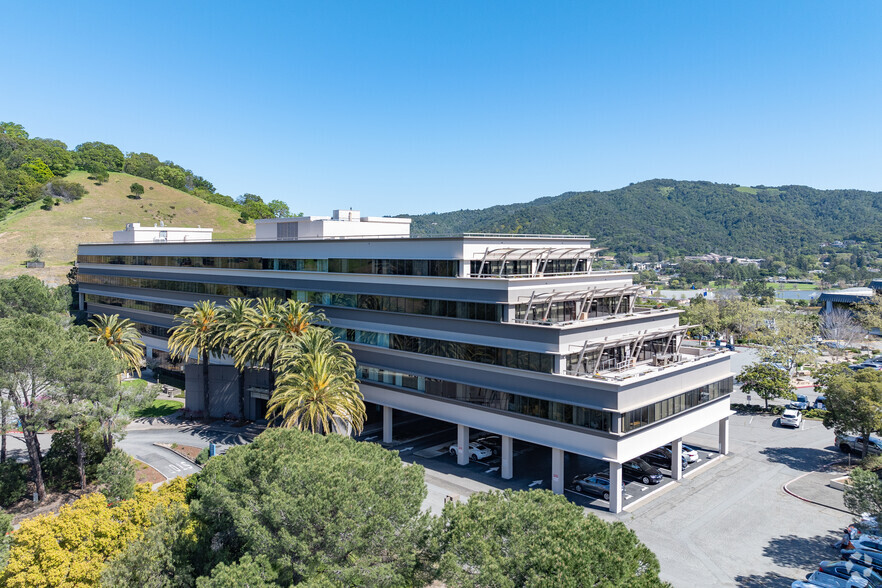 4040 Civic Center Dr, San Rafael, CA for lease - Building Photo - Image 1 of 11