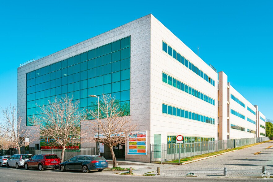 Office in San Sebastián de los Reyes, Madrid for lease - Building Photo - Image 1 of 2