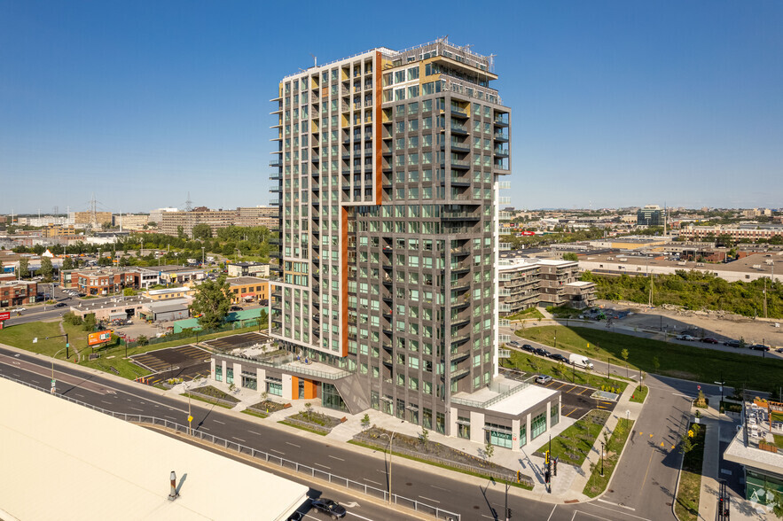 1980-2030 Rue Sauvé O, Montréal, QC for lease - Building Photo - Image 3 of 6