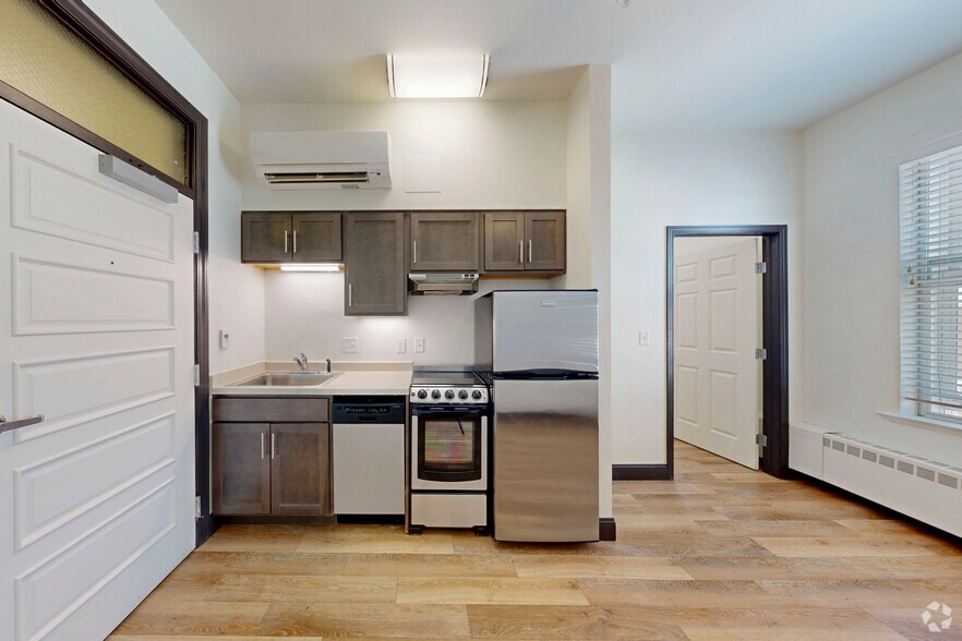 172 N College Ave, Fort Collins, CO for lease - Interior Photo - Image 2 of 17