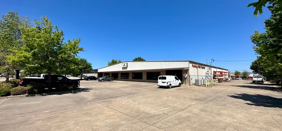 950 Lagoon Business Loop, Montgomery, AL for sale - Building Photo - Image 1 of 8