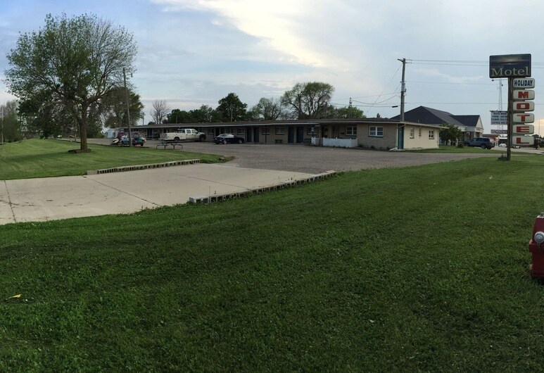 800 S Walnut St, Creston, IA for sale Primary Photo- Image 1 of 1
