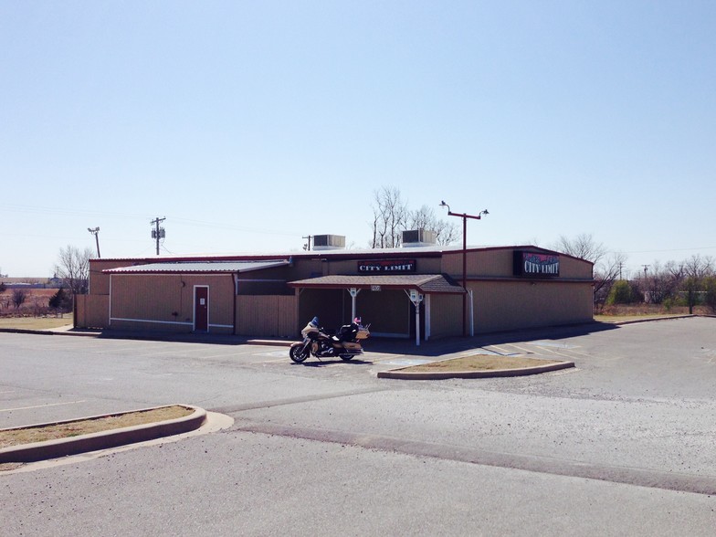 9806 NW Cache Rd, Lawton, OK for sale - Building Photo - Image 1 of 1