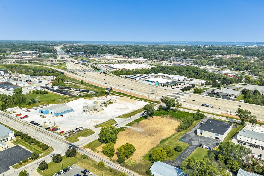 510 Lambeau St, Green Bay, WI for sale - Building Photo - Image 2 of 10