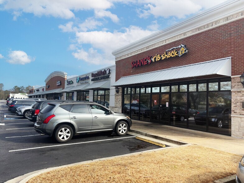 2736-2750 Chapel Hill Rd, Douglasville, GA for lease - Building Photo - Image 2 of 3