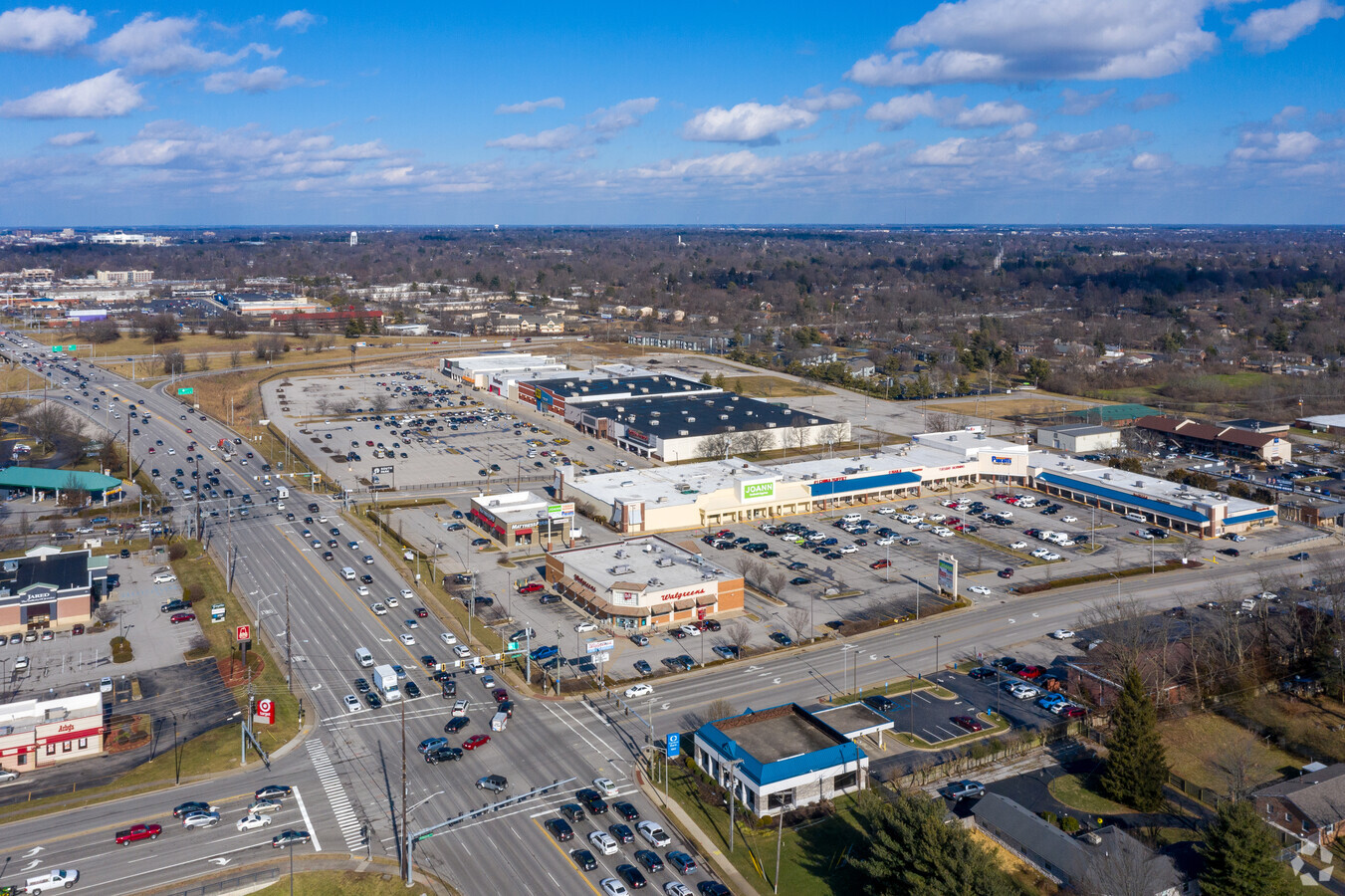 123 E Reynolds Rd, Lexington, KY 40517 - Crossroads Plaza | LoopNet