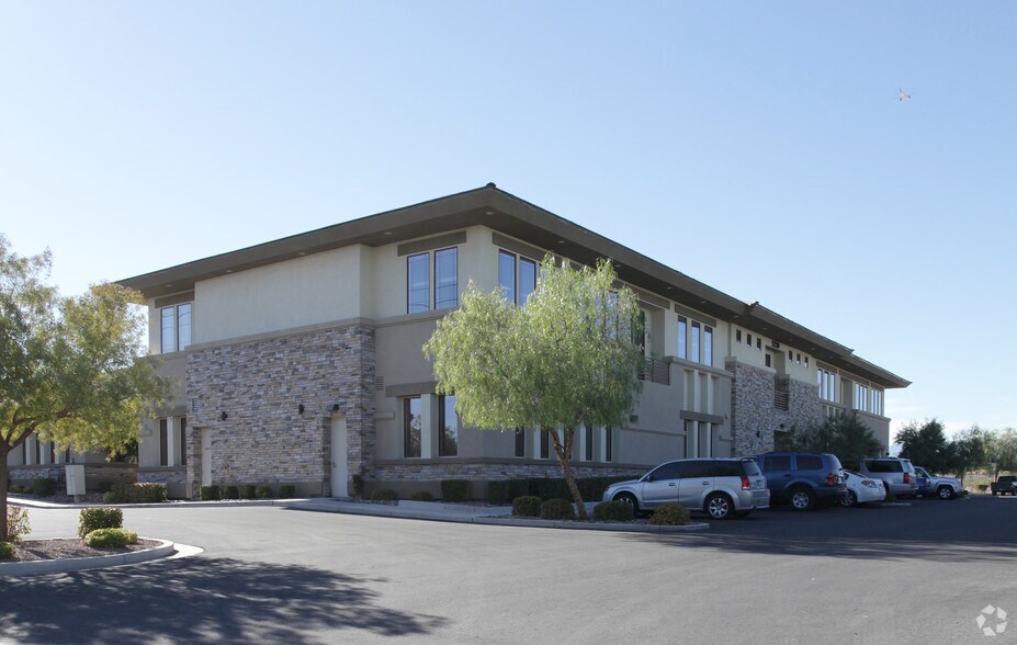 5230 Patrick Ln, Las Vegas, NV for sale - Primary Photo - Image 1 of 1