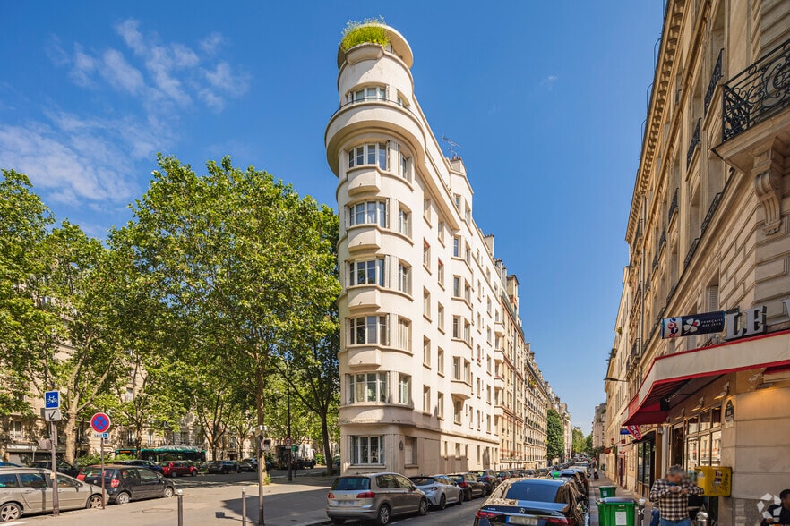 Multifamily in Paris for sale - Primary Photo - Image 1 of 3
