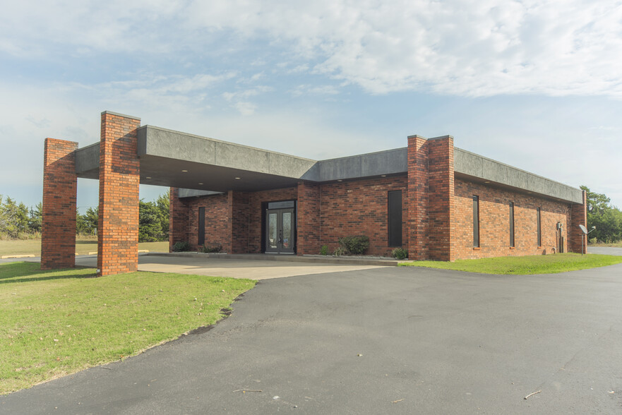 4419 N Bryan Ave, Shawnee, OK for sale - Building Photo - Image 1 of 36