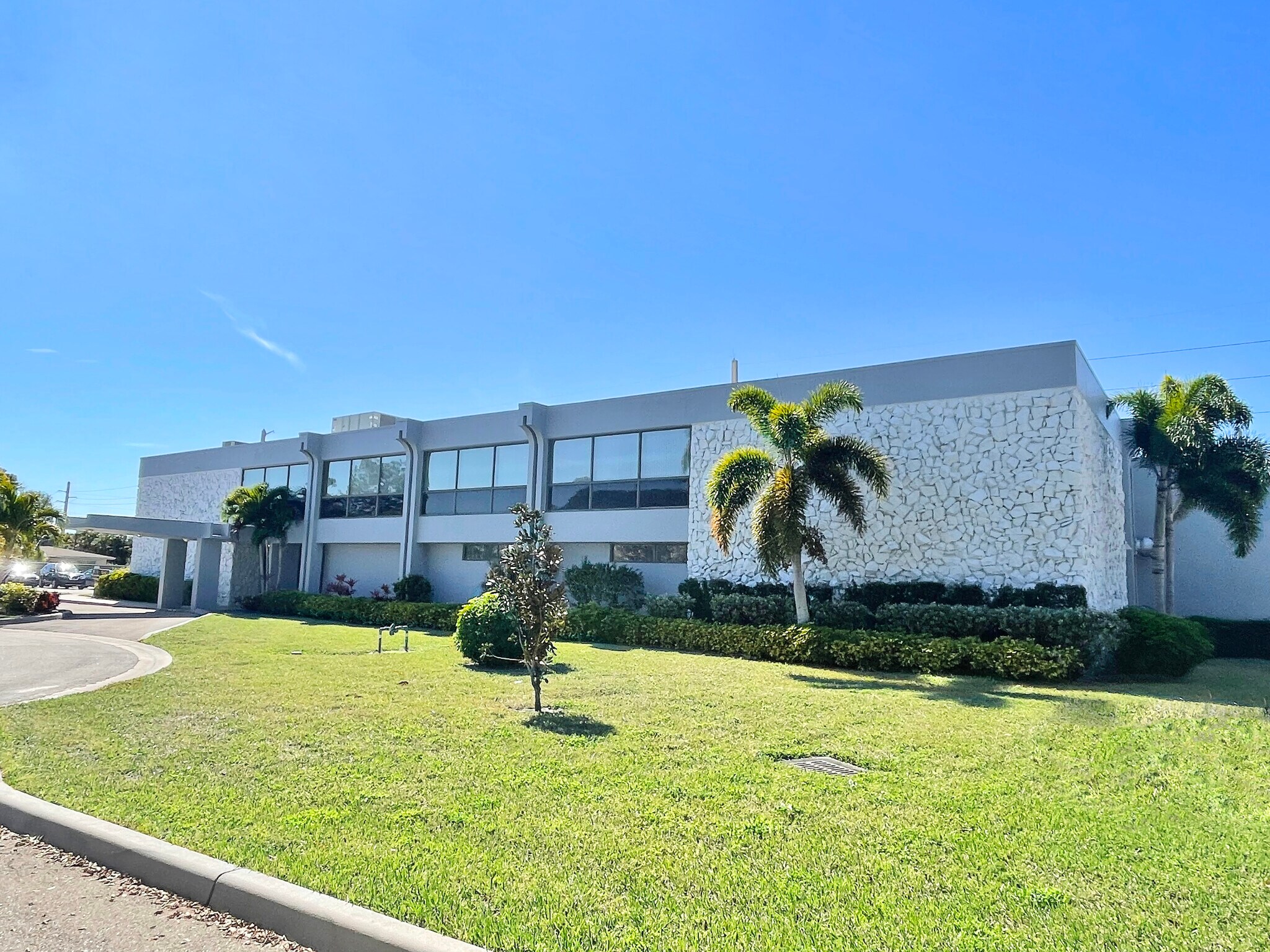 1620 Medical Ln, Fort Myers, FL for sale Building Photo- Image 1 of 1