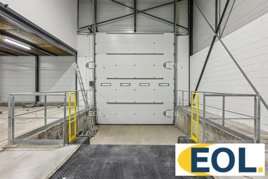 Industrial in Le Blanc-Mesnil for lease - Interior Photo - Image 3 of 12