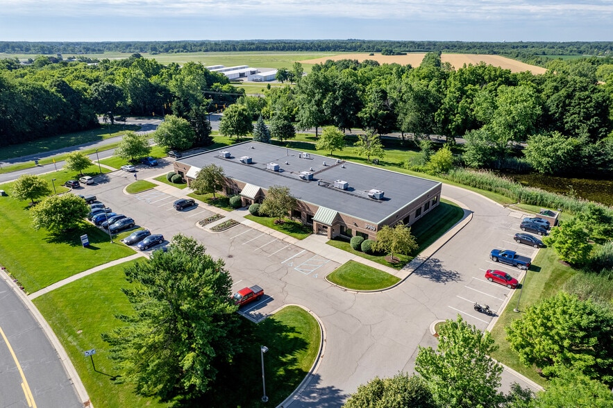 3980 Ranchero Dr, Ann Arbor, MI for sale - Building Photo - Image 3 of 5