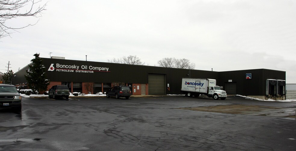 739-749 N State St, Elgin, IL for sale - Primary Photo - Image 1 of 1