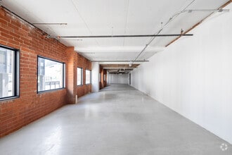 360 N Bedford Dr, Beverly Hills, CA for lease Interior Photo- Image 2 of 3