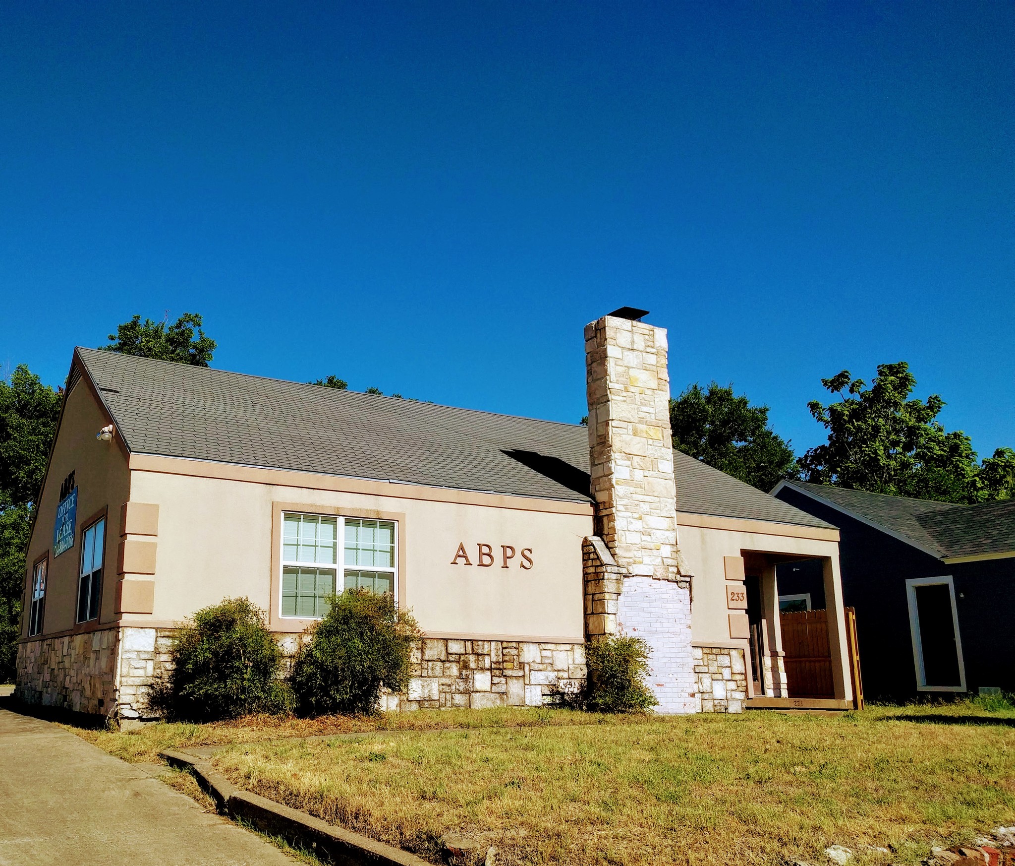 233 N Judkins St, Fort Worth, TX for sale Building Photo- Image 1 of 1