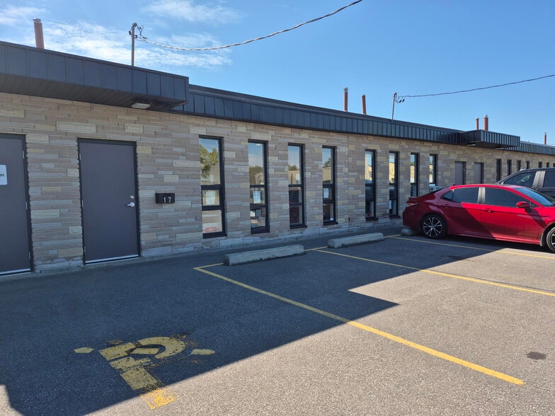 13-27 Capital Dr, Ottawa, ON for sale - Building Photo - Image 1 of 1