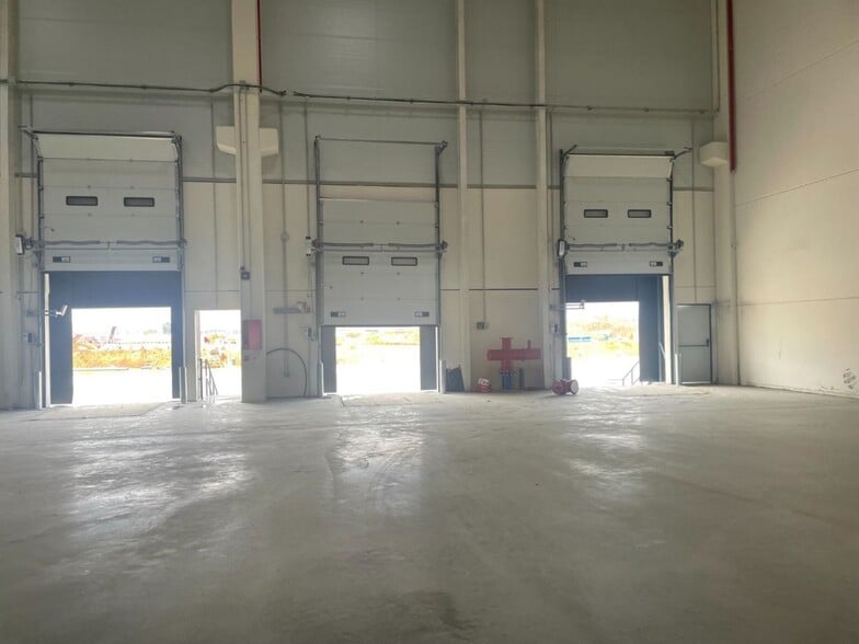 Industrial in Córdoba for lease - Building Photo - Image 2 of 10