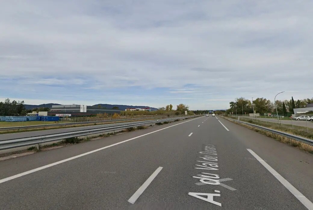 Land in Manosque for lease Building Photo- Image 1 of 4