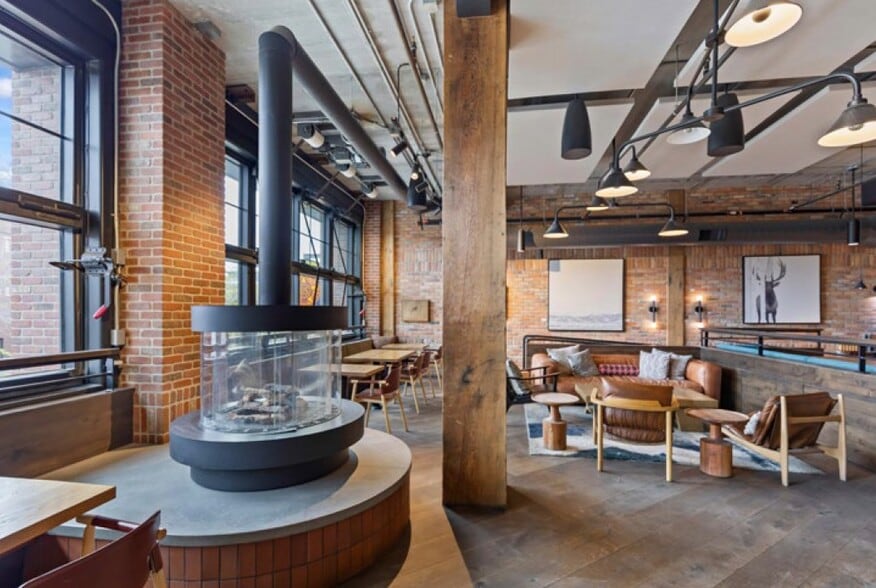 233 E Main St, Bozeman, MT for sale - Interior Photo - Image 3 of 11