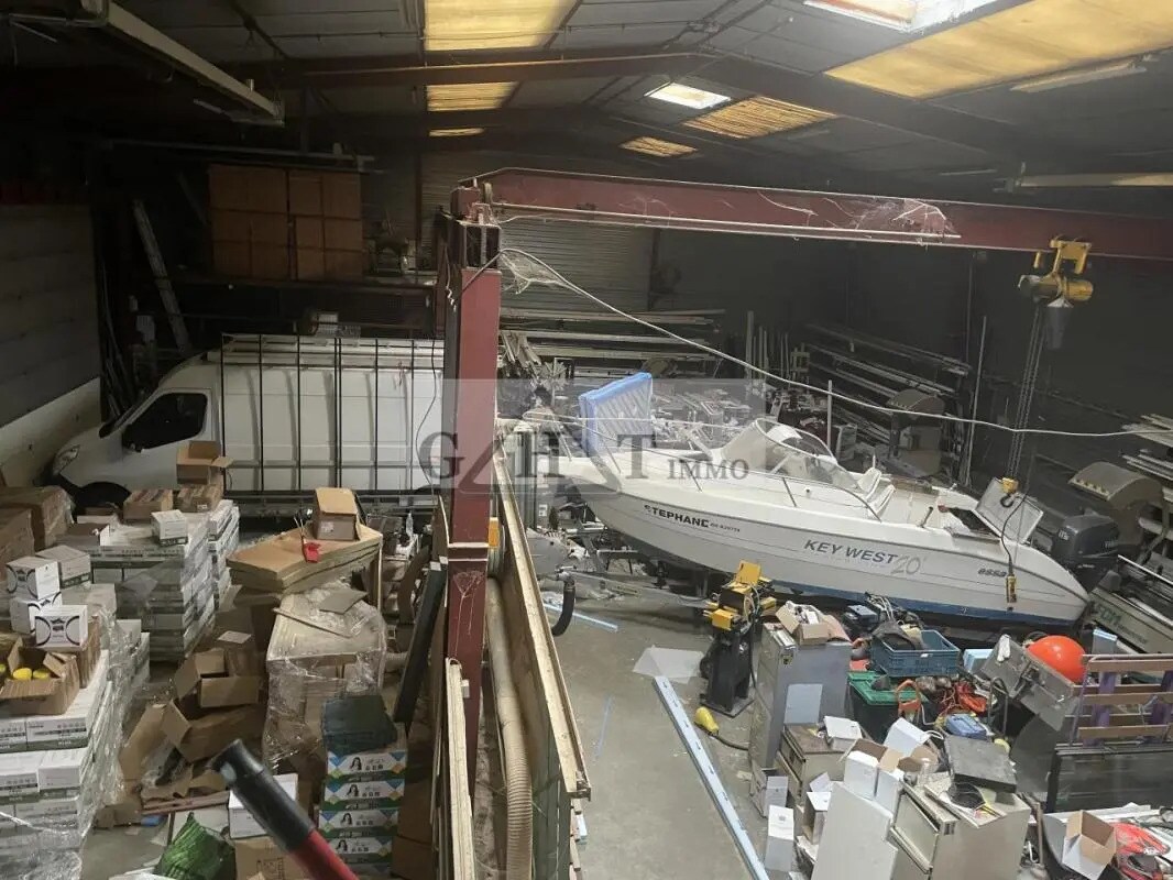 Industrial in Méry-sur-Oise for lease Interior Photo- Image 1 of 11