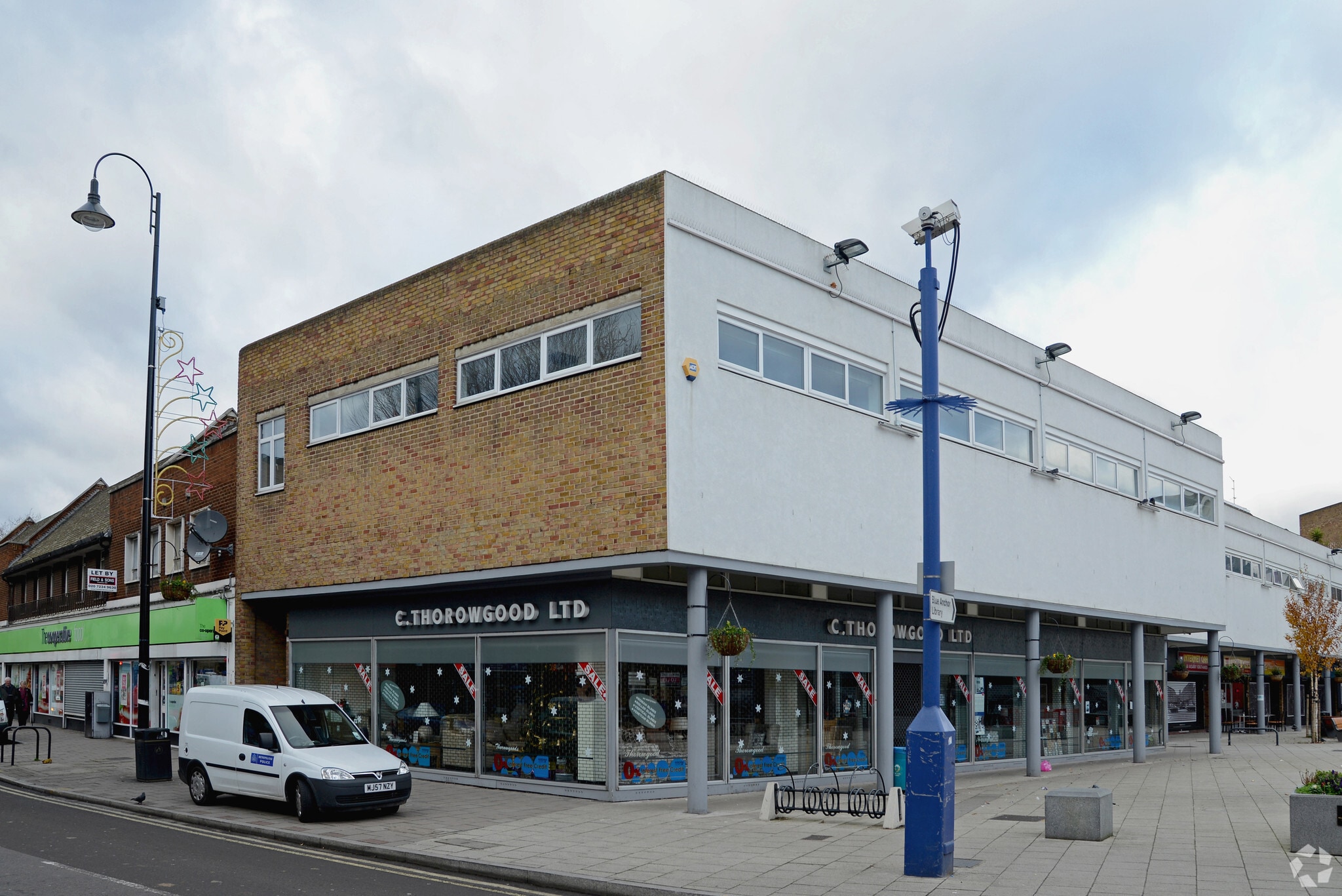 223 Southwark Park Rd, London for sale Primary Photo- Image 1 of 1