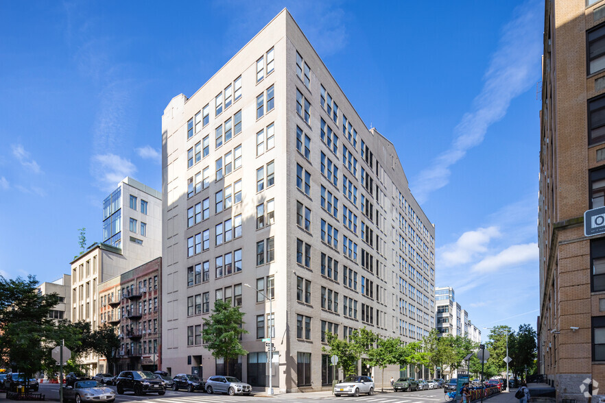 96 Morton St, New York, NY for lease - Building Photo - Image 1 of 3