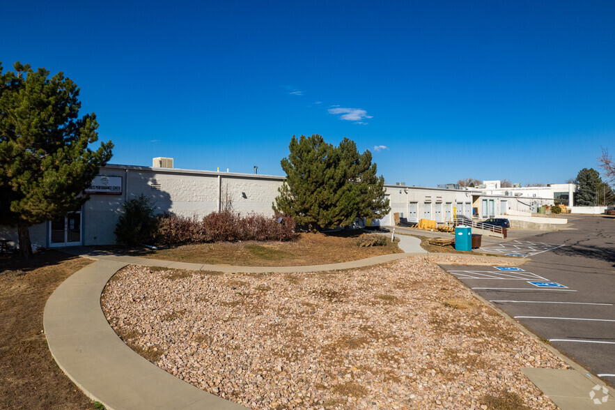 555 Aspen Ridge Dr, Lafayette, CO for lease - Building Photo - Image 3 of 9