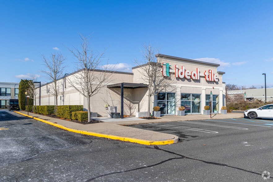 1914 NJ-35, Oakhurst, NJ for sale - Building Photo - Image 1 of 10