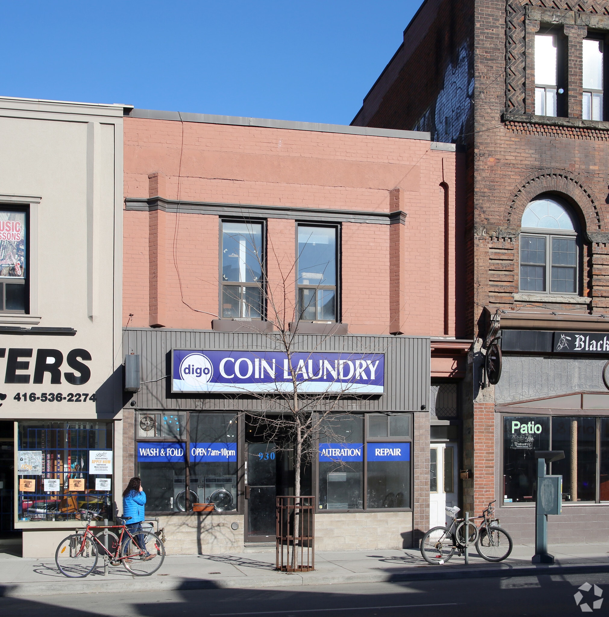 930 Bloor St W, Toronto, ON for sale Primary Photo- Image 1 of 1